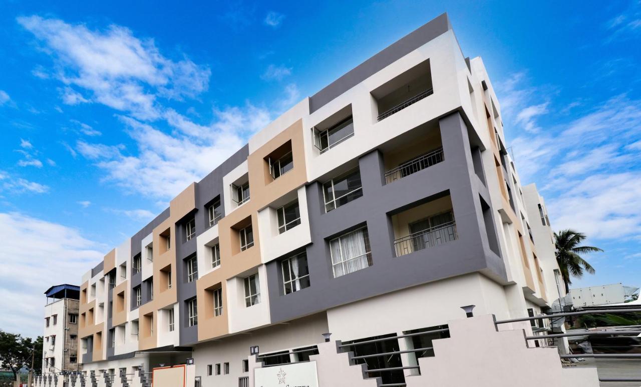 Starlit Suites Newtown Kalkutta Exterior foto